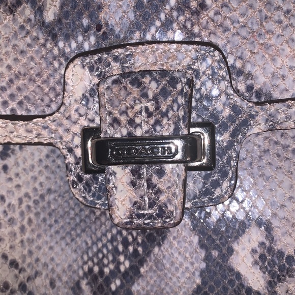 Small Coach Purse - Picture 3 of 4